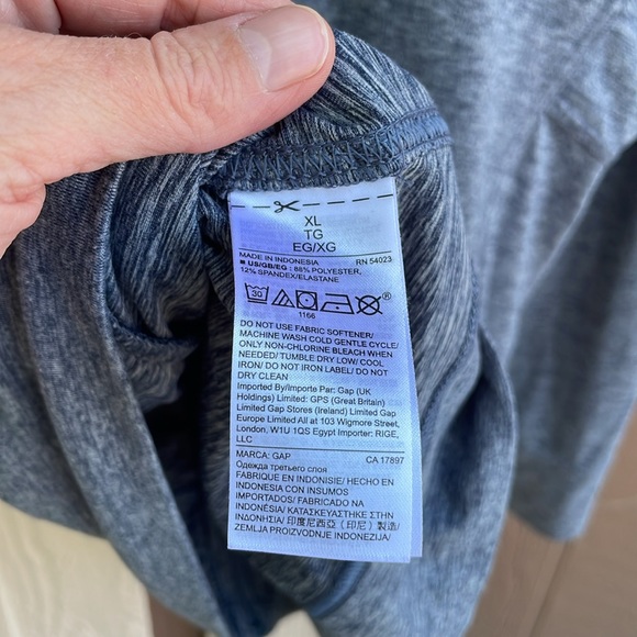 (2) GapFit Sweatshirts - Picture 7 of 7